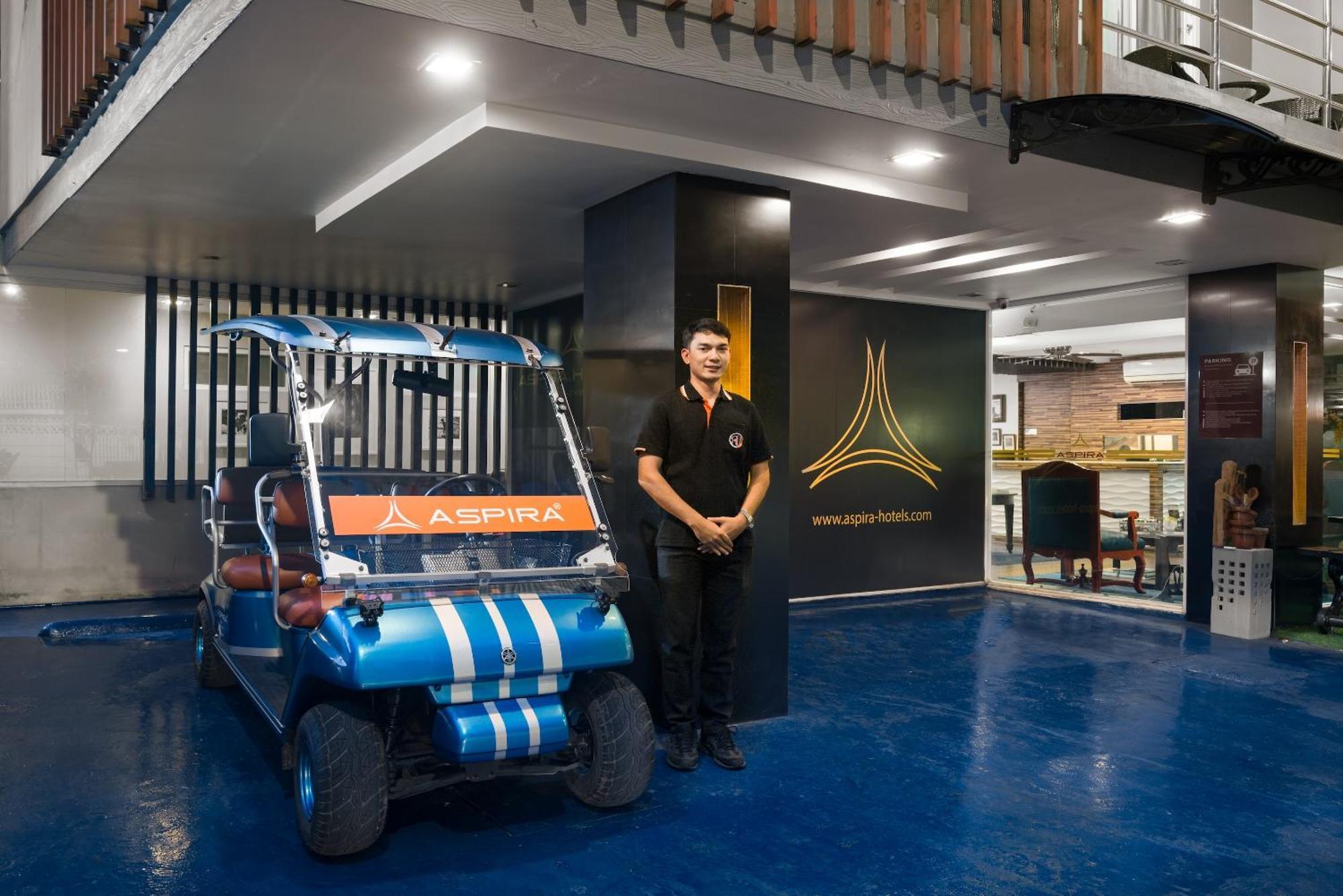 Aspira Suites Sukhumvit 20 Банкок Екстериор снимка