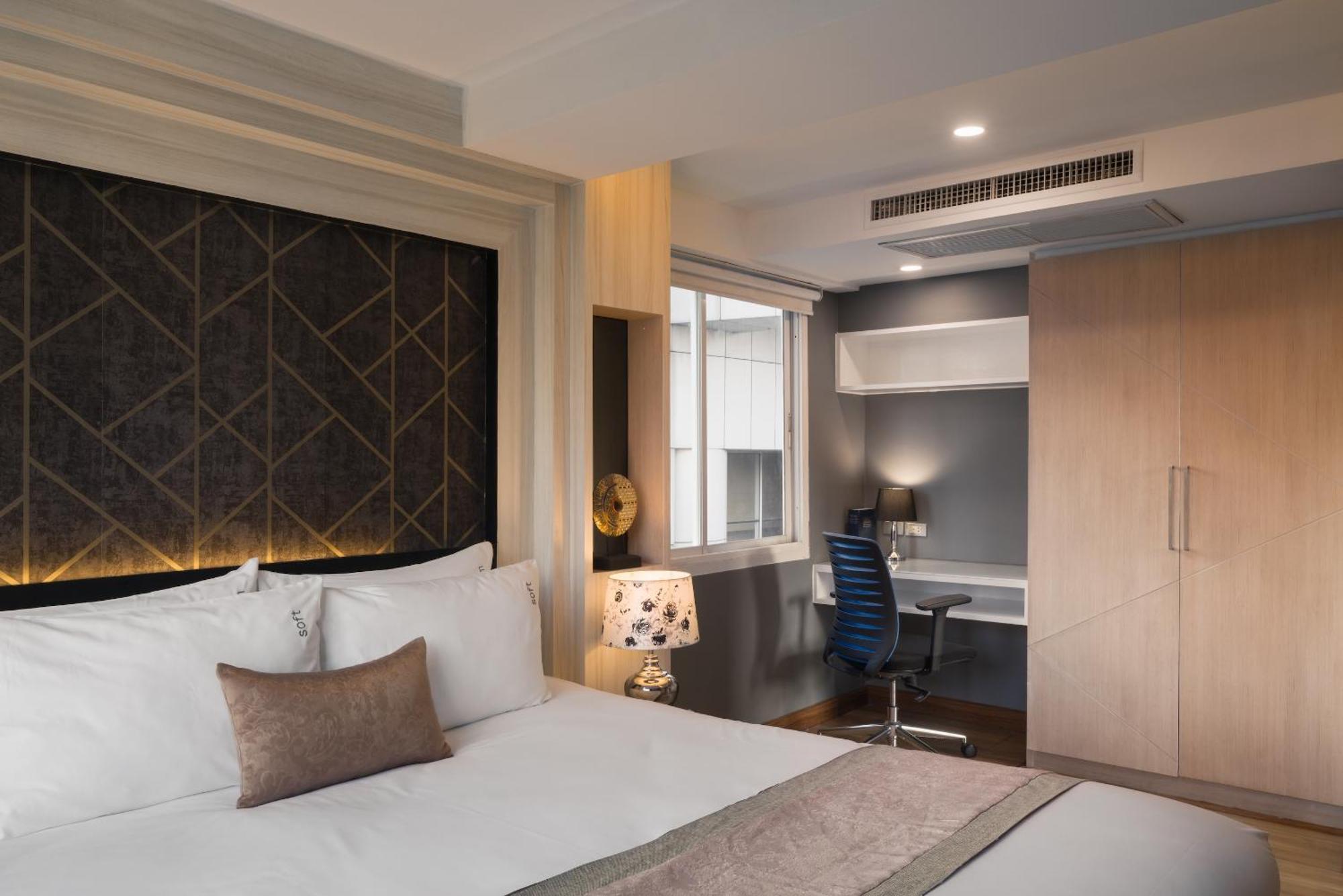 Aspira Suites Sukhumvit 20 Банкок Екстериор снимка