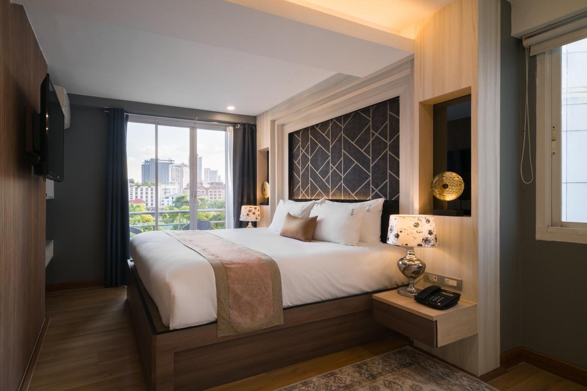 Aspira Suites Sukhumvit 20 Банкок Екстериор снимка